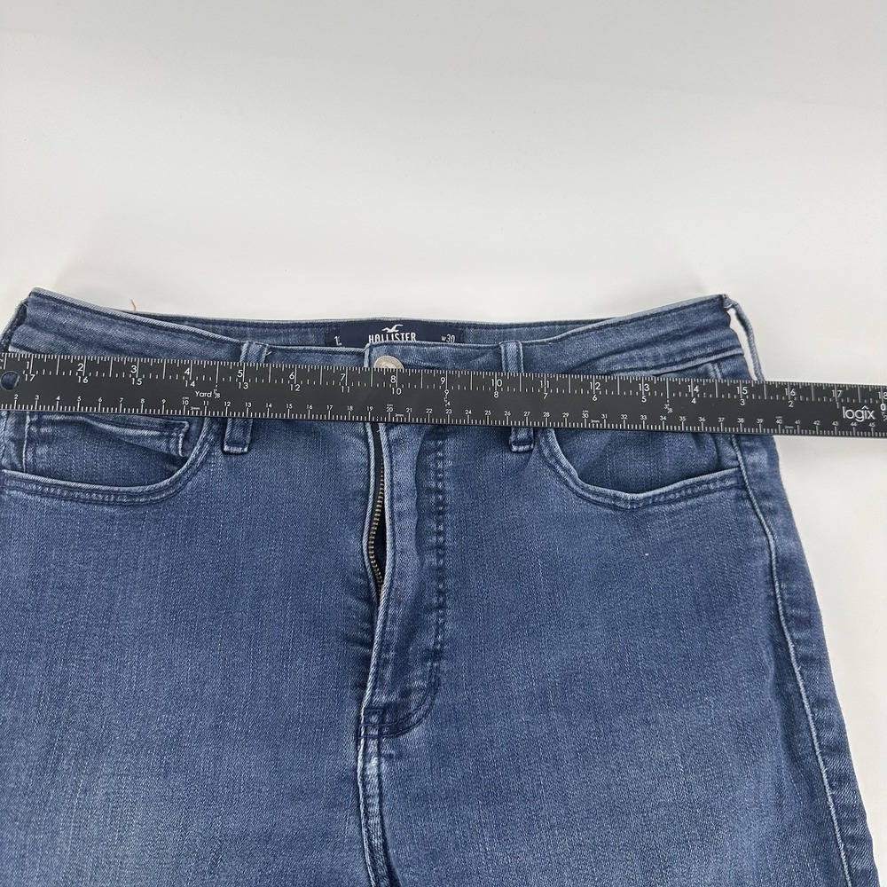 Hollister Ultra High-Rise, Super Skinny 30x30 Ripped Style Soft Stretch - Picture 8 of 11